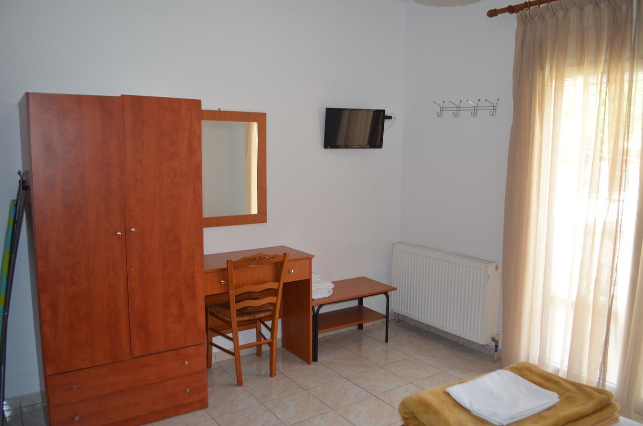 Irini Apartments Keramoti  Exterior photo